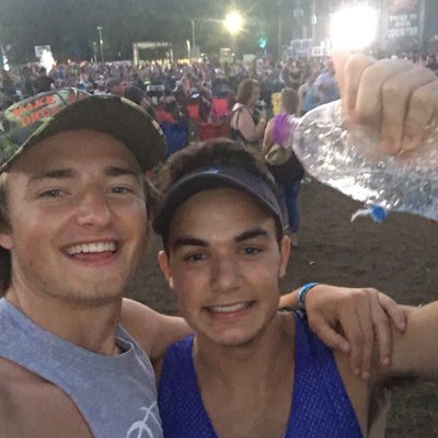 Profile Picture of Joe Lagorio (@J_LogZ) on Twitter