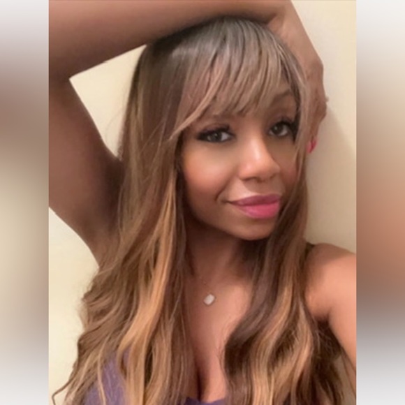 Profile Picture of Fee Fee (@justfefee) on Poshmark