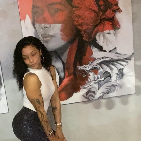 Profile Picture of Ladii Laker (@nene50482) on Poshmark