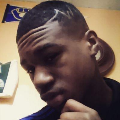 Profile Picture of Cornelius Butler (@playerboiicorn1) on Twitter