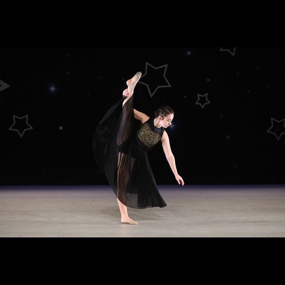 Makenna Assise - Poshmark Profile Picture of Makenna Assise (@macksup) on Poshmark