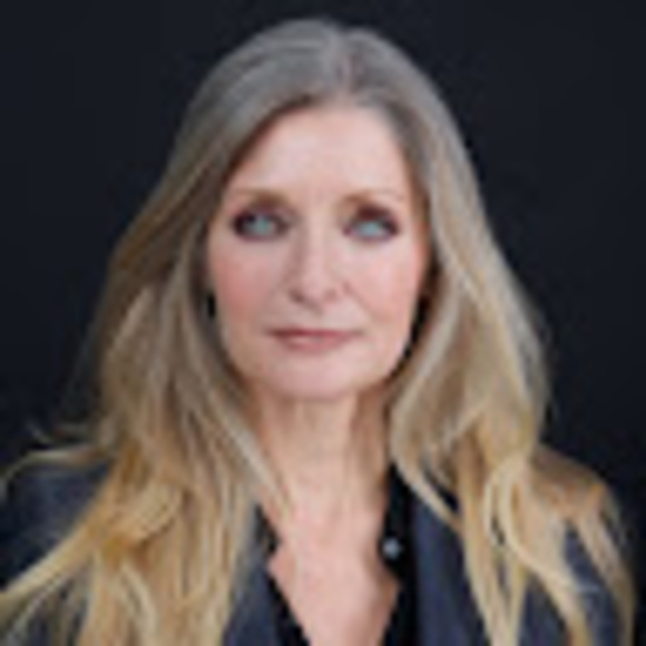 Profile Picture of Kristin Capozzi (@kristincapozzi) on Poshmark