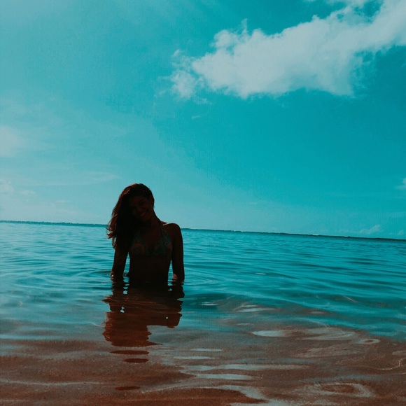 Mónica Crespo - Poshmark Profile Picture of Mónica Crespo (@mcresporod) on Poshmark