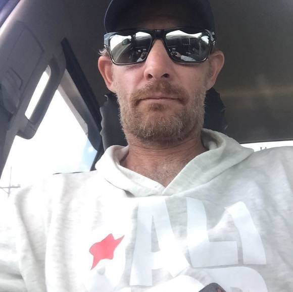 Profile Picture of Jason Royer (@partyguy32804) on Poshmark