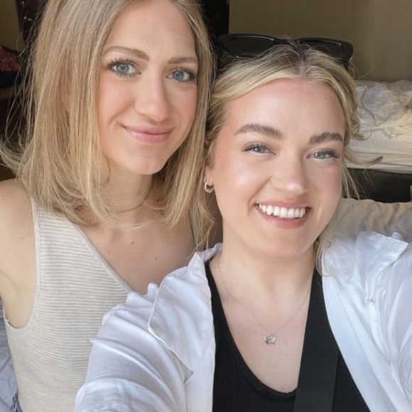 Emily Mckeeman - Poshmark Profile Picture of Emily Mckeeman (@e_mckeeman) on Poshmark