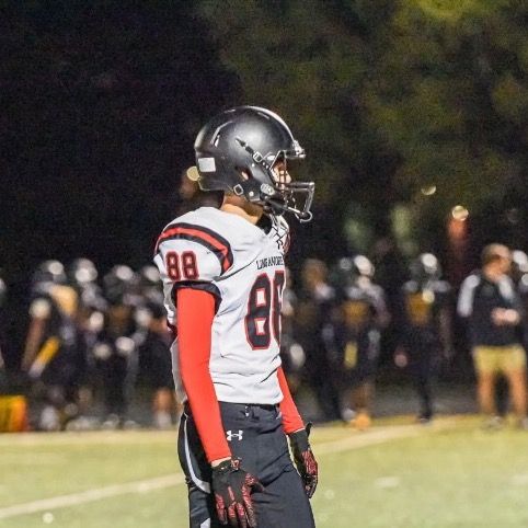 Profile Picture of Grayson 🏀🏈 (@graysonbirdsong33) on Tiktok