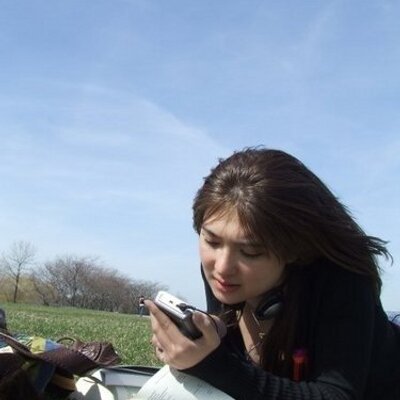 Profile Picture of Mary Riddell (@@EatDrinkBeMaryR) on Twitter