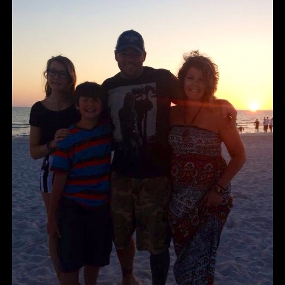 Ginger Brock - Poshmark Profile Picture of Ginger Brock (@g_brock) on Poshmark