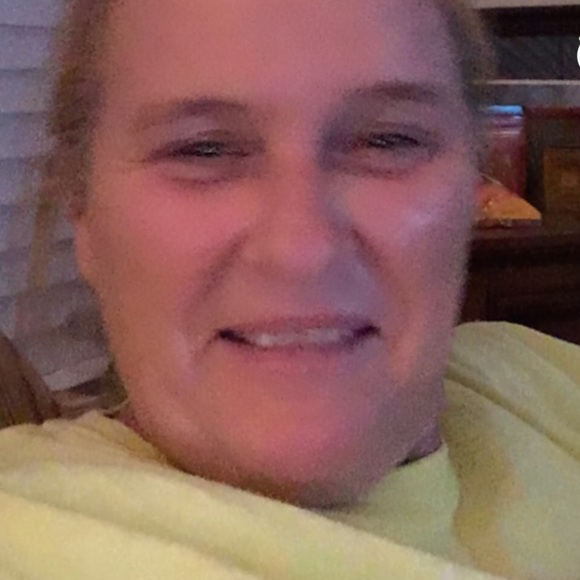 Profile Picture of Donna Bouchillon (@donnap167) on Poshmark