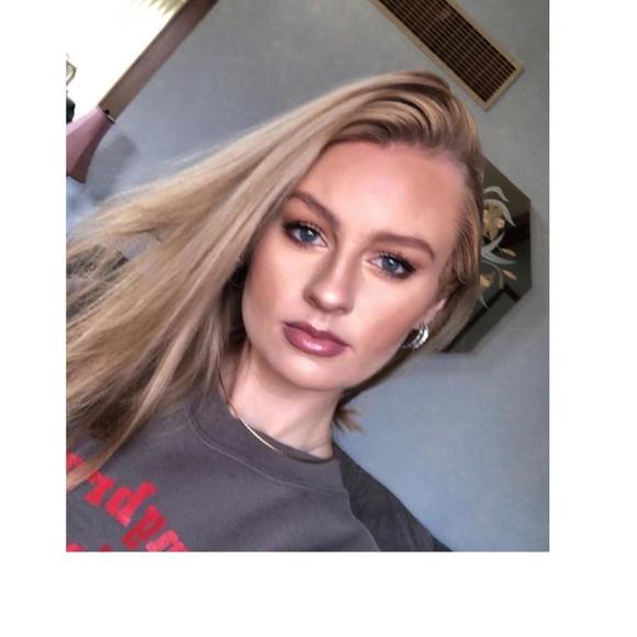 Profile Picture of Sophia Sychowski (@pheasantchase) on Poshmark