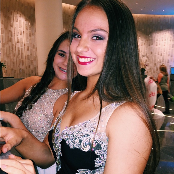 Amy Damante - Poshmark Profile Picture of Amy Damante (@lilamz) on Poshmark