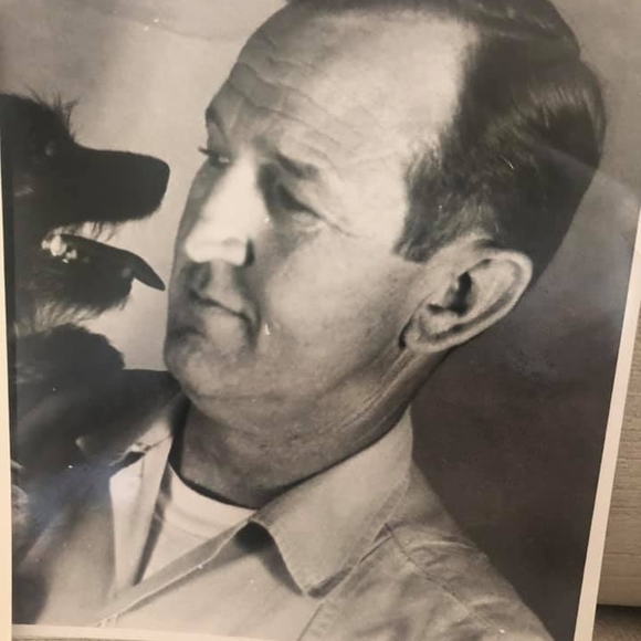 Profile Picture of Sharron Curtis (@csharron42) on Poshmark