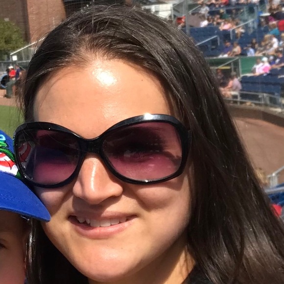 Profile Picture of Bryenne Libby-schwartz (@bryenne32623) on Poshmark