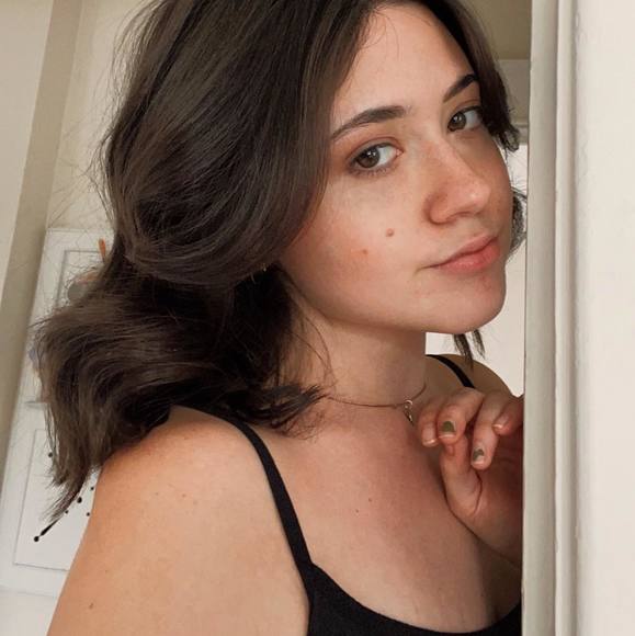 Profile Picture of Tracie-lynn Lamoreux (@trl703) on Poshmark