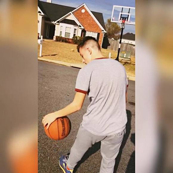 Profile Picture of Nicholas Orr (@shoetheif) on Poshmark