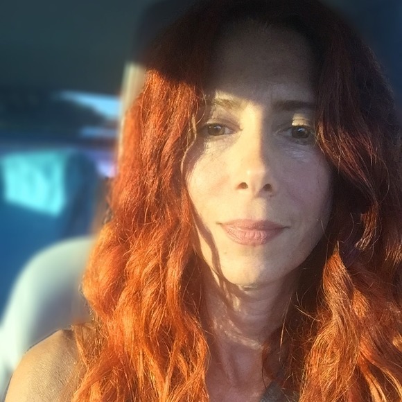 Profile Picture of Lisa Franzino (@lisafranzino) on Poshmark