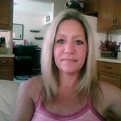 Profile Picture of Vicki Mack (@vickimack1969) on Twitter