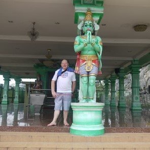 Profile Picture of Paul Bottomley (@paulinth11) on Twitter