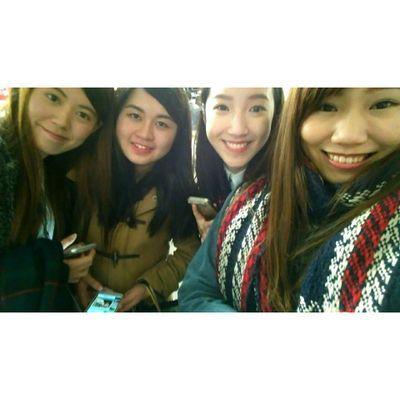 Profile Picture of Alice Hui (@ahsttt) on Twitter