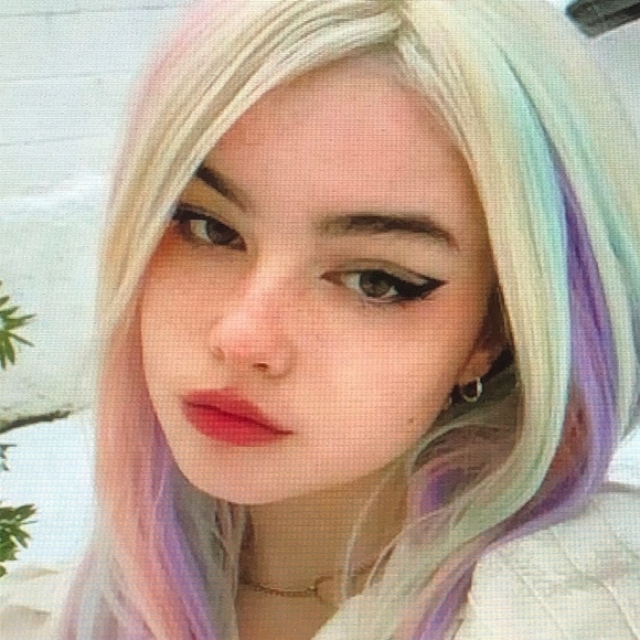 Profile Picture of Carlos Harris (@azuljarvis148) on Poshmark