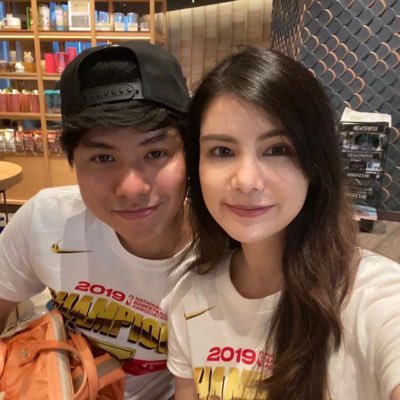 Profile Picture of Moji Wong (@IamMojiJung) on Twitter