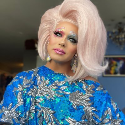 Profile Picture of Alexis Michelle (@AlexisLives) on Twitter