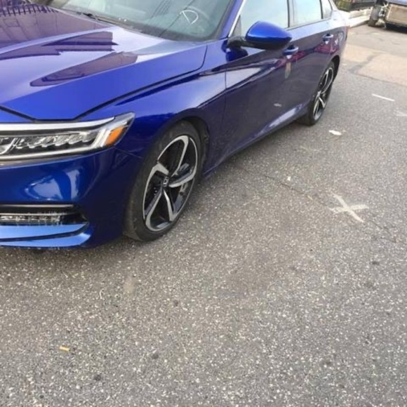 Profile Picture of Julio Jimenez (@juliojimenez363) on Poshmark