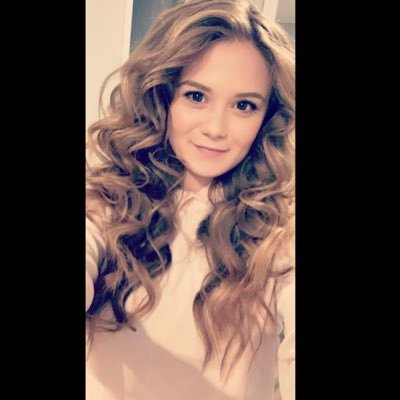 Profile Picture of Caitie Smail (@caitiesmail) on Twitter