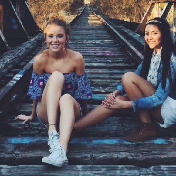 Profile Picture of Haley Burden (@haleyburden) on Poshmark