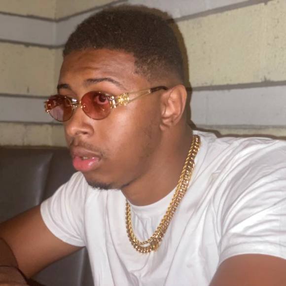 Profile Picture of Rudy Lewis (@mrgoldchainz) on Poshmark