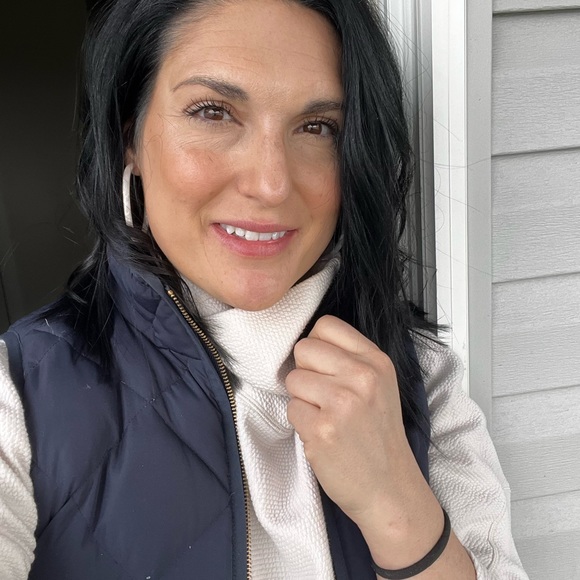 Profile Picture of Jessica Sciarabba (@jsciarabba3) on Poshmark