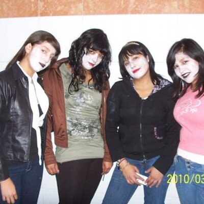 Profile Picture of AMELIA VERA (@amelyvera1) on Twitter