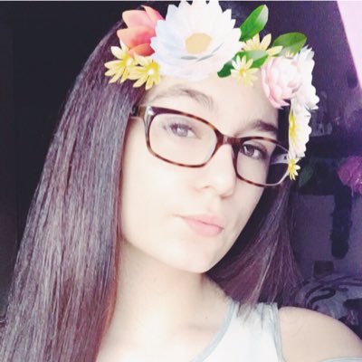 Profile Picture of Alana Bobroy (@therealAlanab) on Twitter