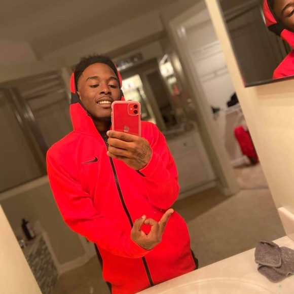 Profile Picture of Harmony Jackson (@tye4629) on Poshmark