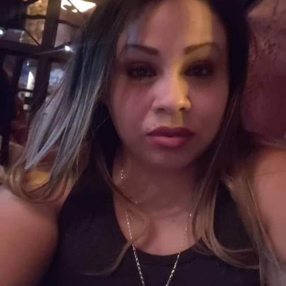 Profile Picture of Christina Hernandez (@christina369) on Poshmark