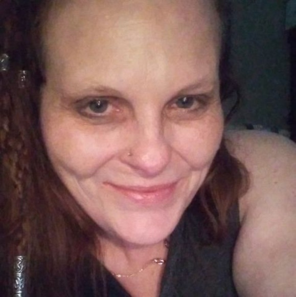 Profile Picture of Stephanie Highlander (@stephaniehighla) on Poshmark