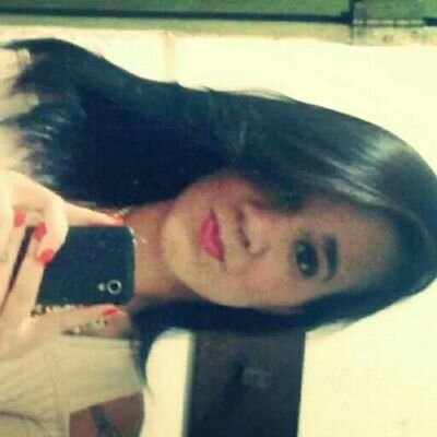 Profile Picture of Debora Campos (@deboracampos27) on Twitter