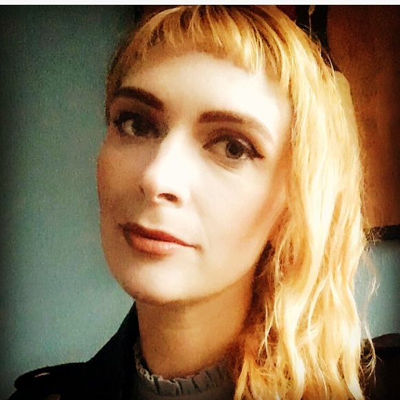 Profile Picture of Jamie Wade (@coolbitchshit) on Poshmark