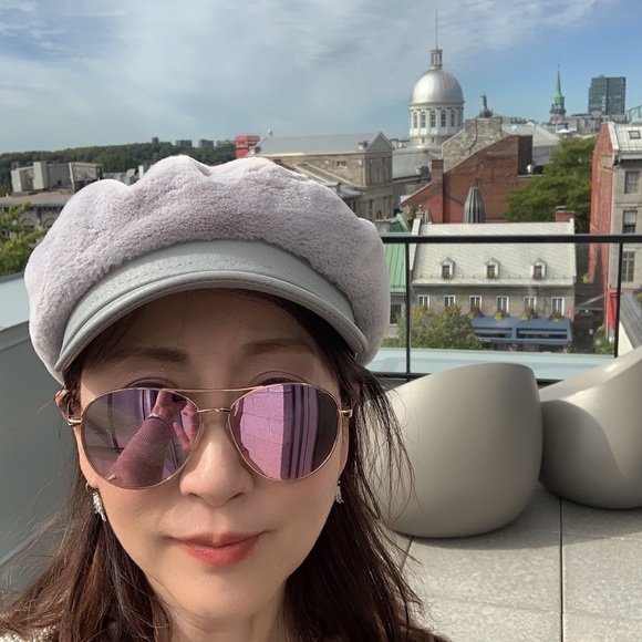 Profile Picture of Alice Lee (@aliceyanlee) on Poshmark