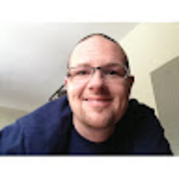 Profile Picture of Aaron Petrie (@akron76) on Poshmark