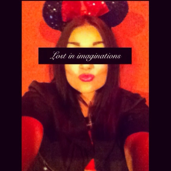 Profile Picture of Jay Pelloni (@jaaaaaay) on Poshmark