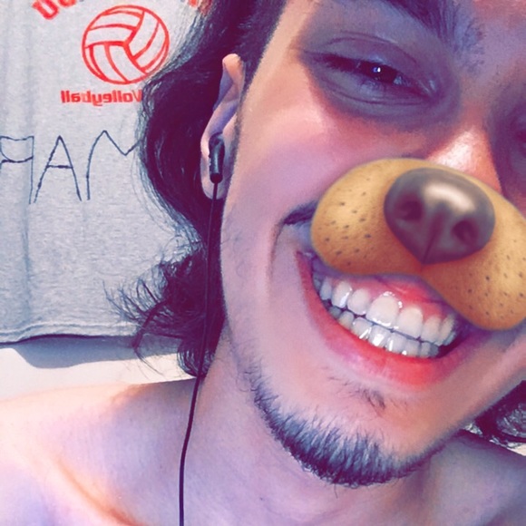 Profile Picture of Jeremy Lugo (@mootunez) on Poshmark