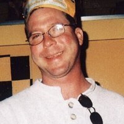 Profile Picture of Nick Halliday (@FindNickHallida) on Twitter