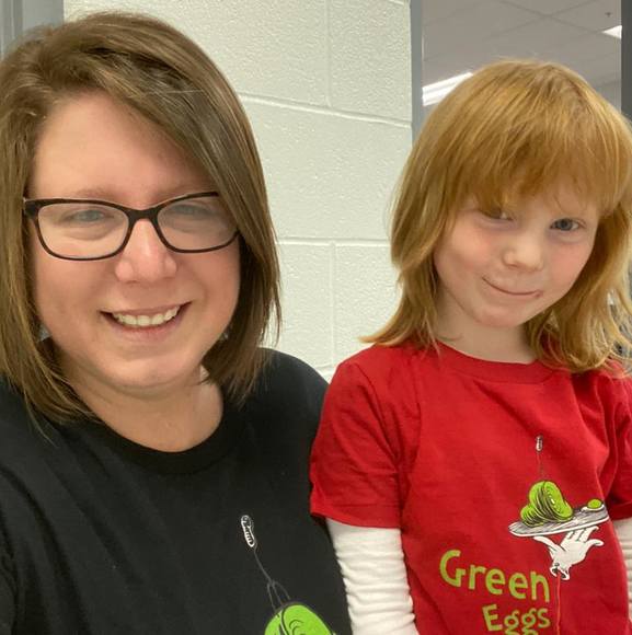 Profile Picture of Jennifer Vanzile (@jen112481) on Poshmark