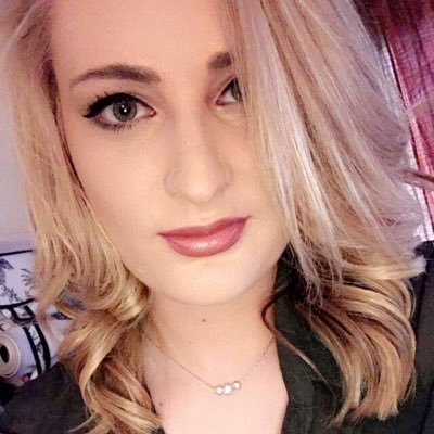 Profile Picture of Natalie McFarland (@blondebartendrr) on Twitter