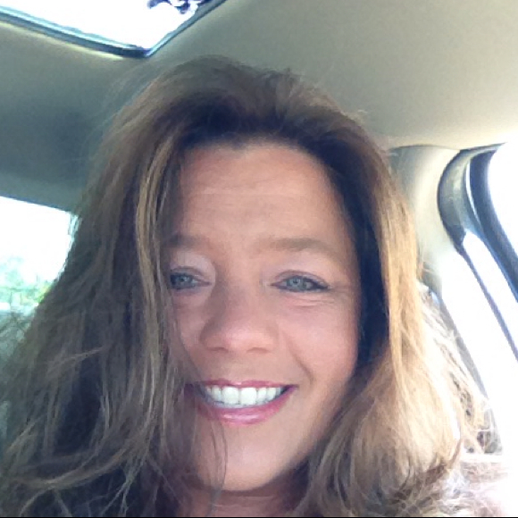 Profile Picture of Renee Phillips (@rsphillips) on Poshmark