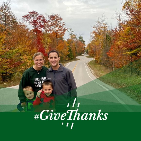 Profile Picture of Melody Wade (@melodylyn10) on Poshmark