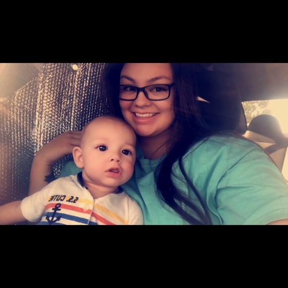 Profile Picture of Danielle Pyne (@danipyne) on Poshmark