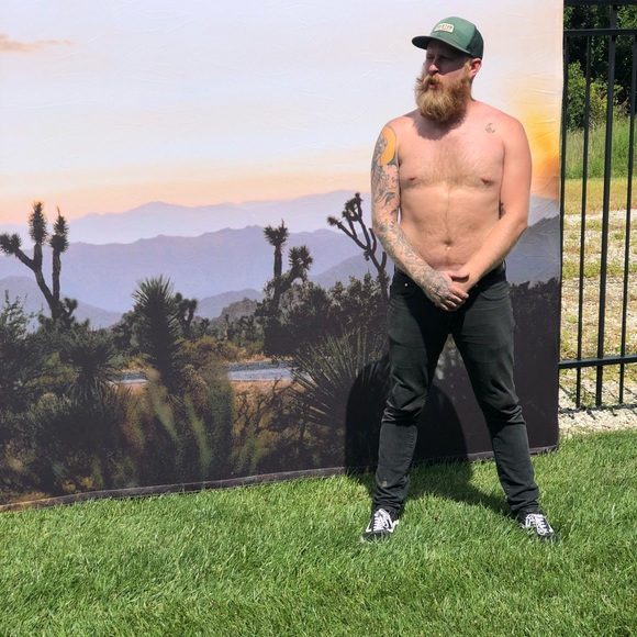 Profile Picture of Chuck Fleming (@thewolfsdead) on Poshmark