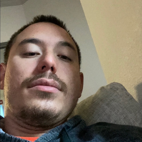 Bobby Waters - Poshmark Profile Picture of Bobby Waters (@bobbywaters411) on Poshmark